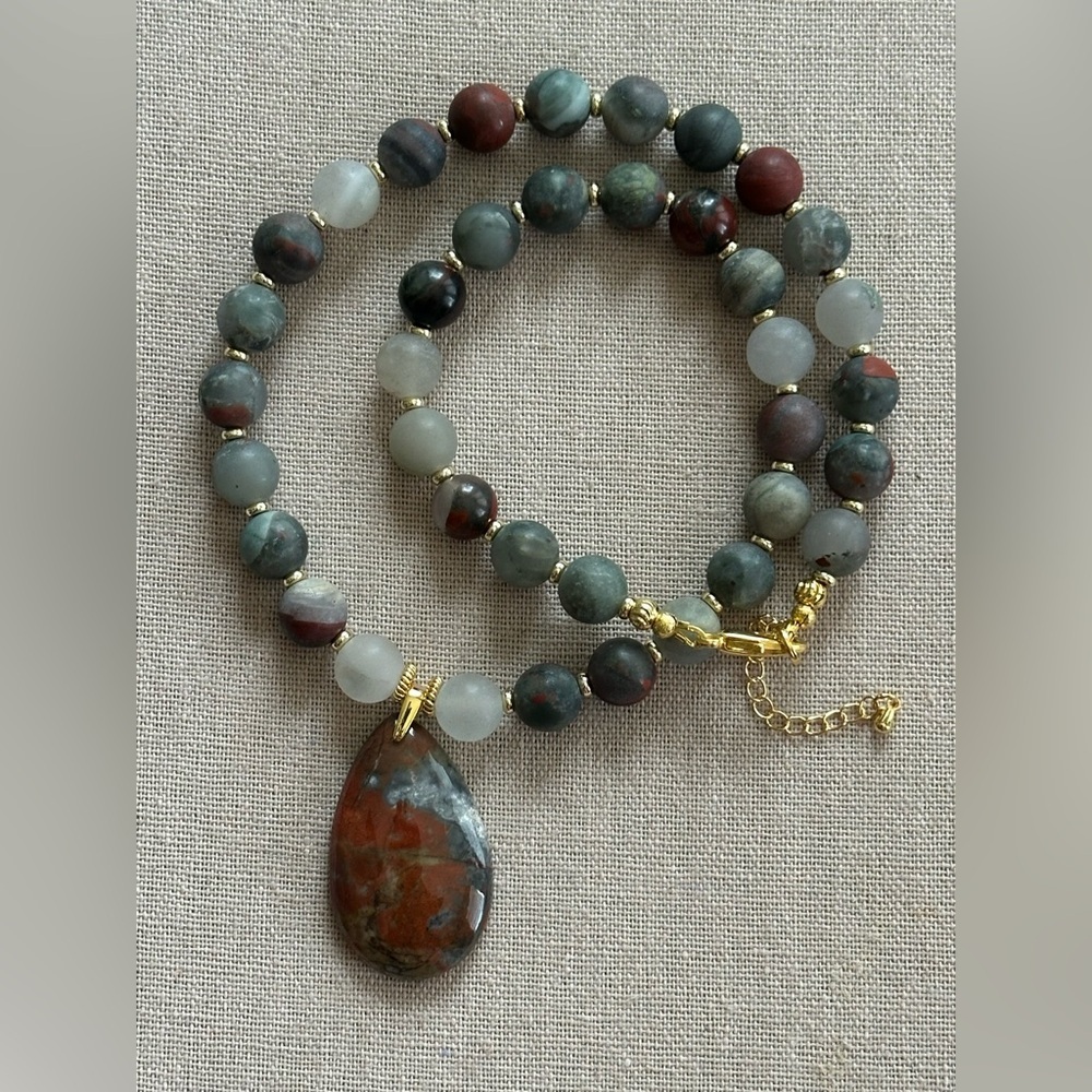 22-1/2 inch Matte Bloodstone bead Necklace NWOT - Picture 9 of 11